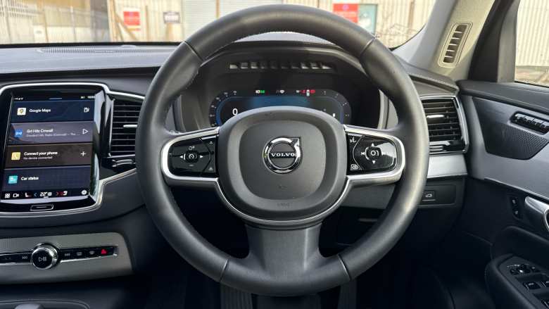 Volvo XC90 2.0 B5D [235] Plus Dark 5dr AWD Geartronic Diesel Estate